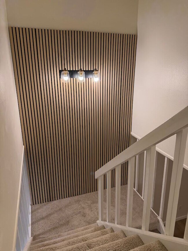 Building Photo - 3161 Madison Ave