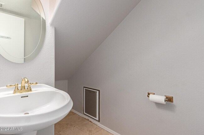 Building Photo - 4049 E Melinda Ln