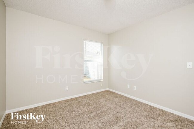 Building Photo - 3753 Dartford Dr