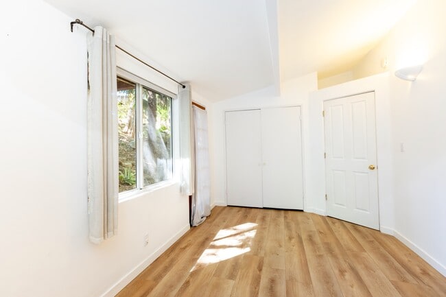 Building Photo - 2924 Arriba Way