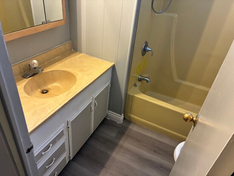 Building Photo - 19190 Hinton St