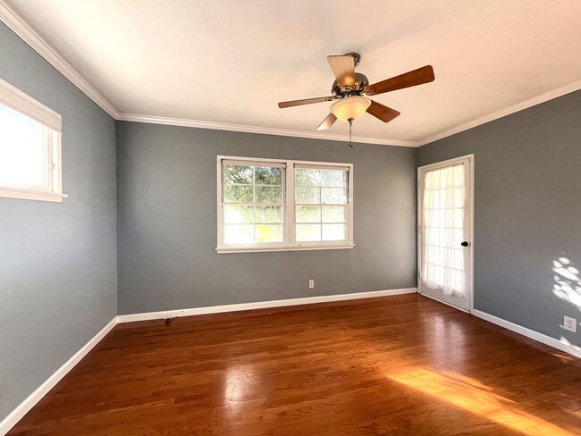 Building Photo - GREAT NEIGHBORHOOD ON A QUIET CUL-DE-SAC 4+2 LARGE BACKYARD