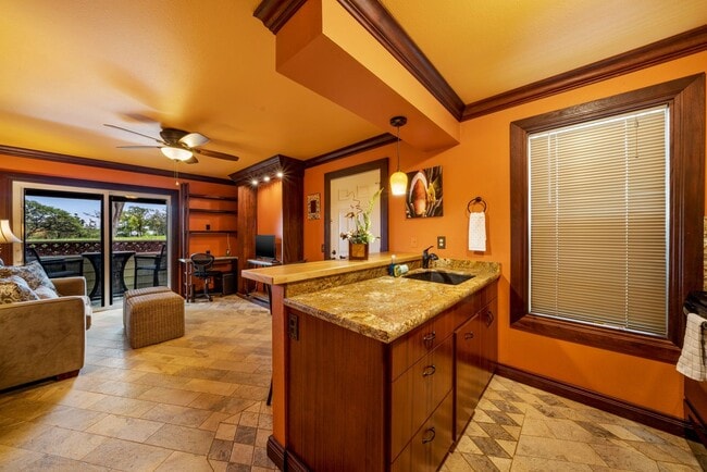 Building Photo - Beautiful turnkey furnished 1- Bedroom 1-bath condo at Fairway Terrace