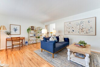 Building Photo - 17035 9th Ave N