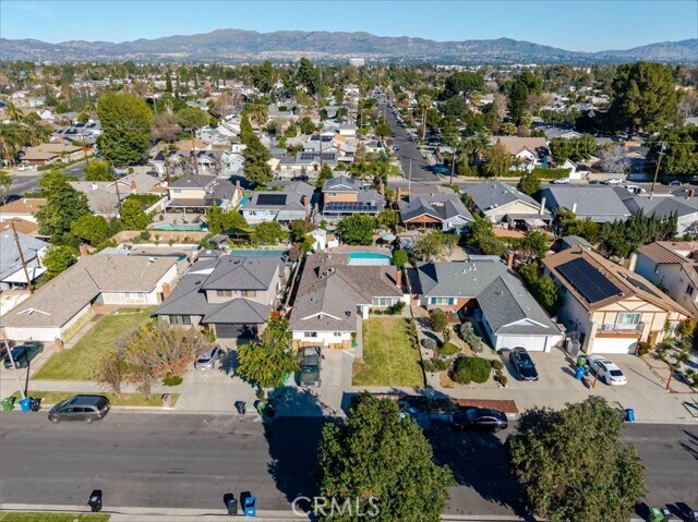 Building Photo - 19833 Blythe St