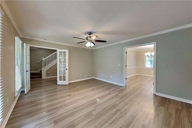 Building Photo - 2358 Marneil Dr NE