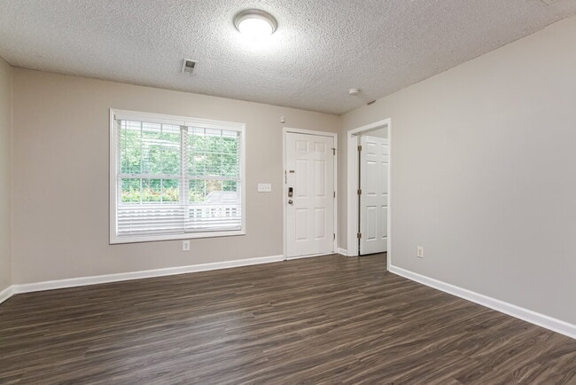 Building Photo - 33 Brantley Cir