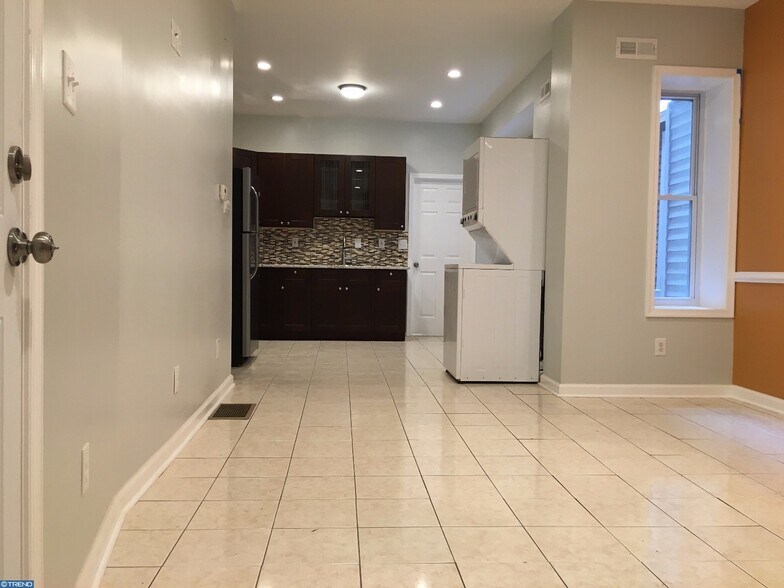 Building Photo - 1708 Mifflin St