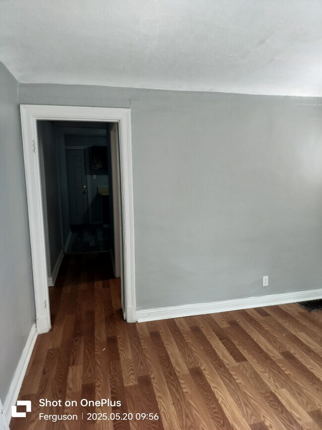 Building Photo - 811 Arline Dr