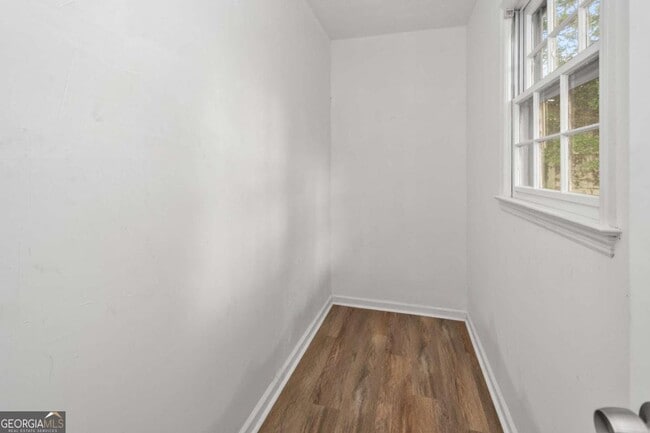 Building Photo - 209 N Lee St