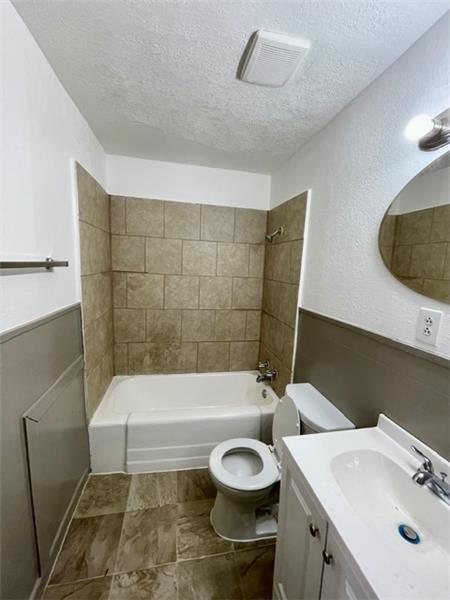 Building Photo - 1813 S 19th St