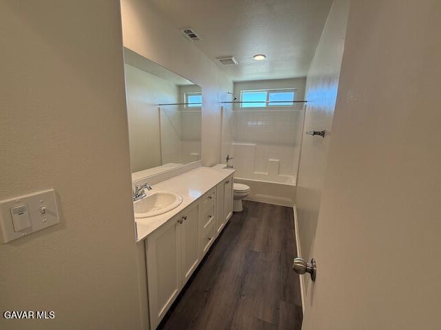 Building Photo - 2917 La Calle Audaz Ave