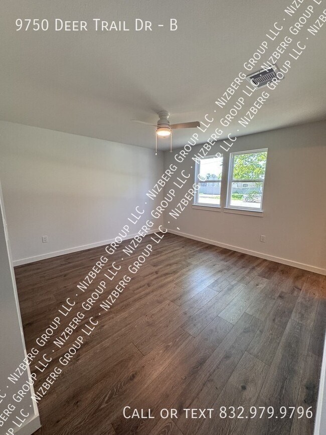 Building Photo - 9750 Deer Trail Dr