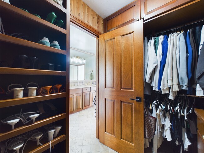 Building Photo - 2543 Caminito Muirfield