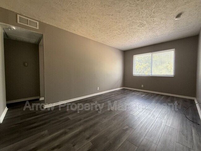 Building Photo - 1215 E Street-5