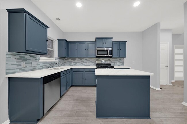 Building Photo - 15834 Mountain Mist Trail