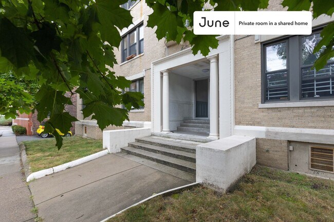 Building Photo - Room in Shared 4 bed/2 bath home