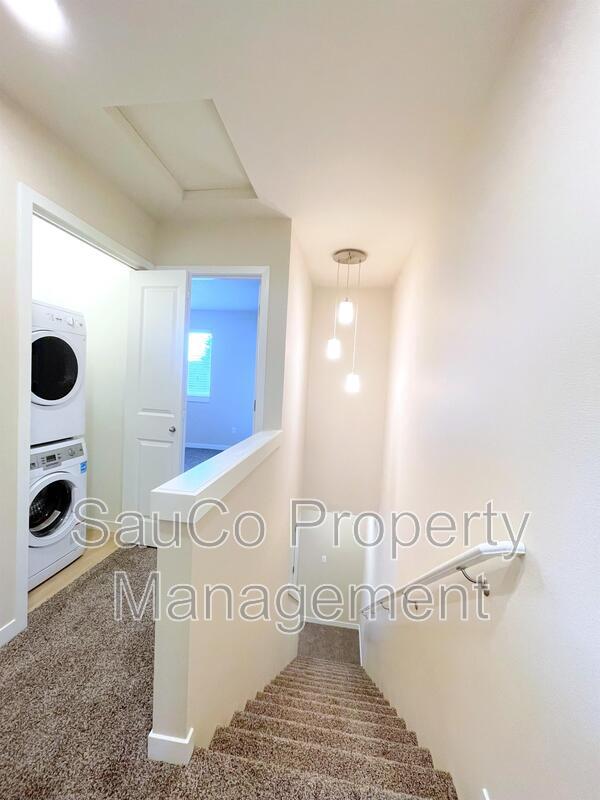 Building Photo - 17345 SW Blanton St