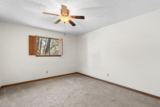 Building Photo - 108 Augusta Ln