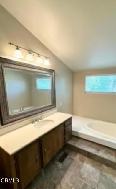 Building Photo - 10729 Citrus Dr