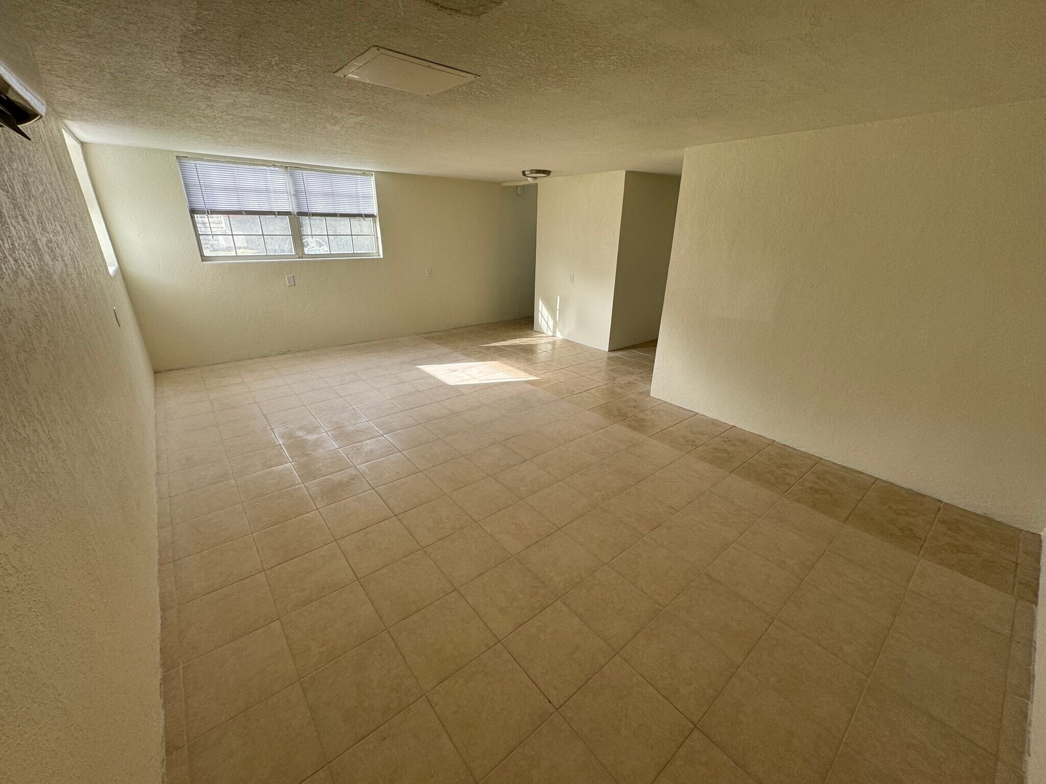 Building Photo - 600 Riverview Blvd
