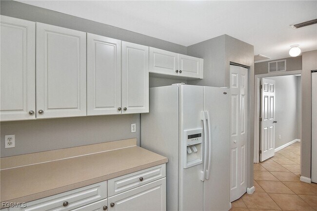 Building Photo - 5321 28th St SW