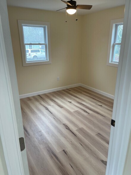 Building Photo - 9225 Seahawk Rd