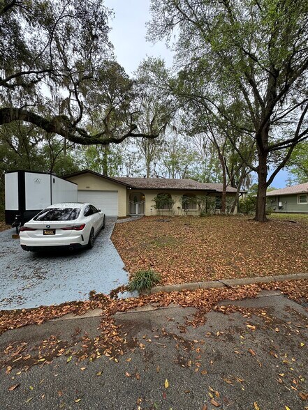 Building Photo - 1110 SW 19th Pl