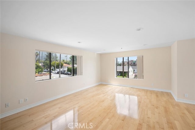 Building Photo - 1165 Linden Ave