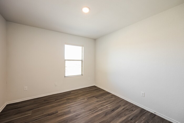 Building Photo - 8818 Scarlett Pl