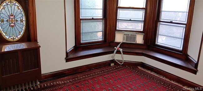 Building Photo - 84-36 Abingdon Rd