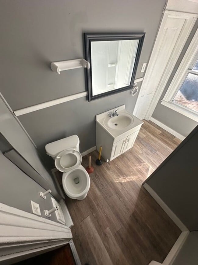 Building Photo - 268 Ave. C