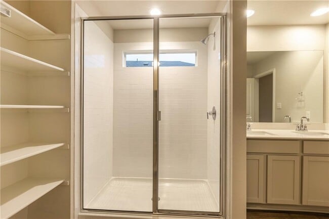 Building Photo - 612 Roaring Fork Ln