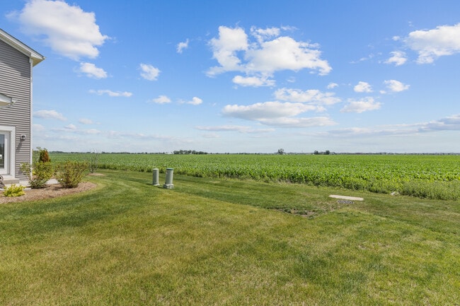 Building Photo - 2227 Ryegrass Ln