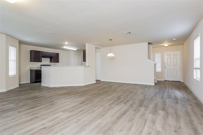 Building Photo - 4147 Silver Ranch Rd