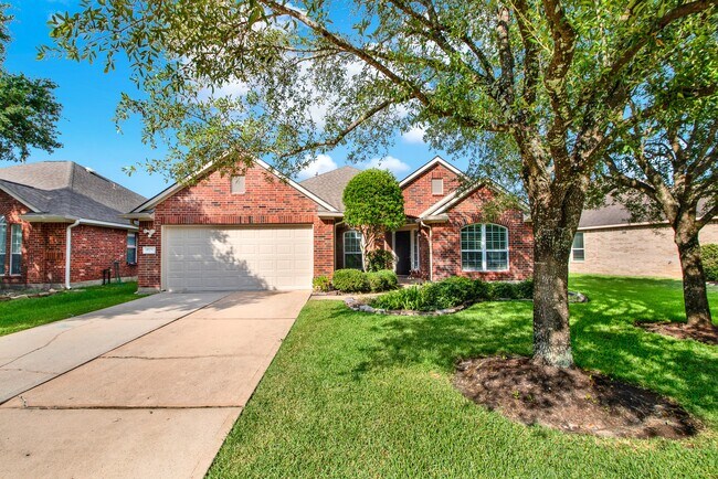 Building Photo - 9226 Fernwillow Dr