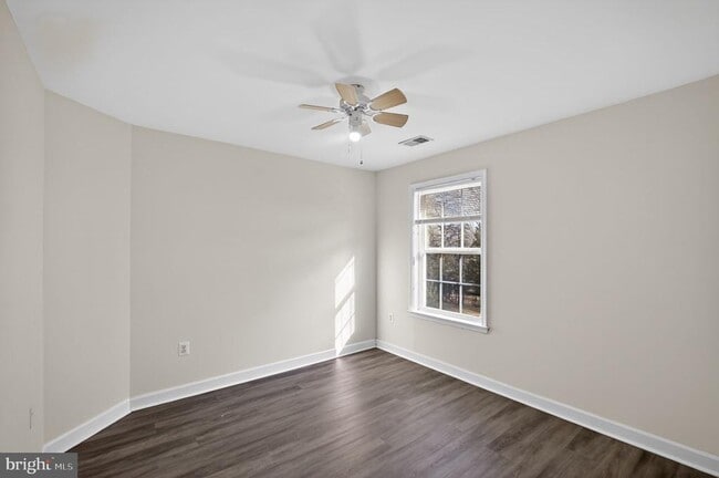 Building Photo - 13529 Persian Ct