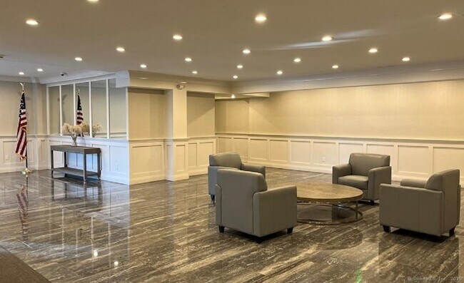 Building Photo - 27 Northill St