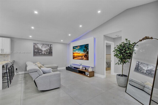 Building Photo - 15962 SW 138th Ct