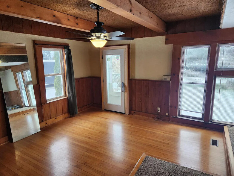 Family Room 1 - 24408 60th Pl