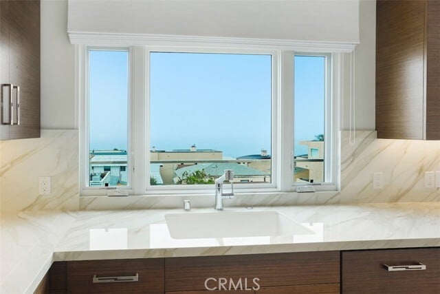 Building Photo - 2504 Highland Ave