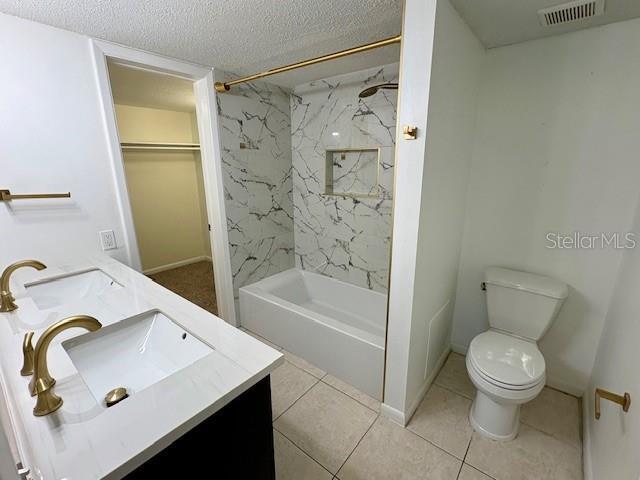 Building Photo - 2302 S Manhattan Ave