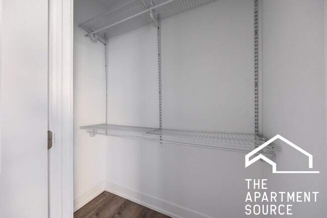 Building Photo - 6519 N Newgard Ave