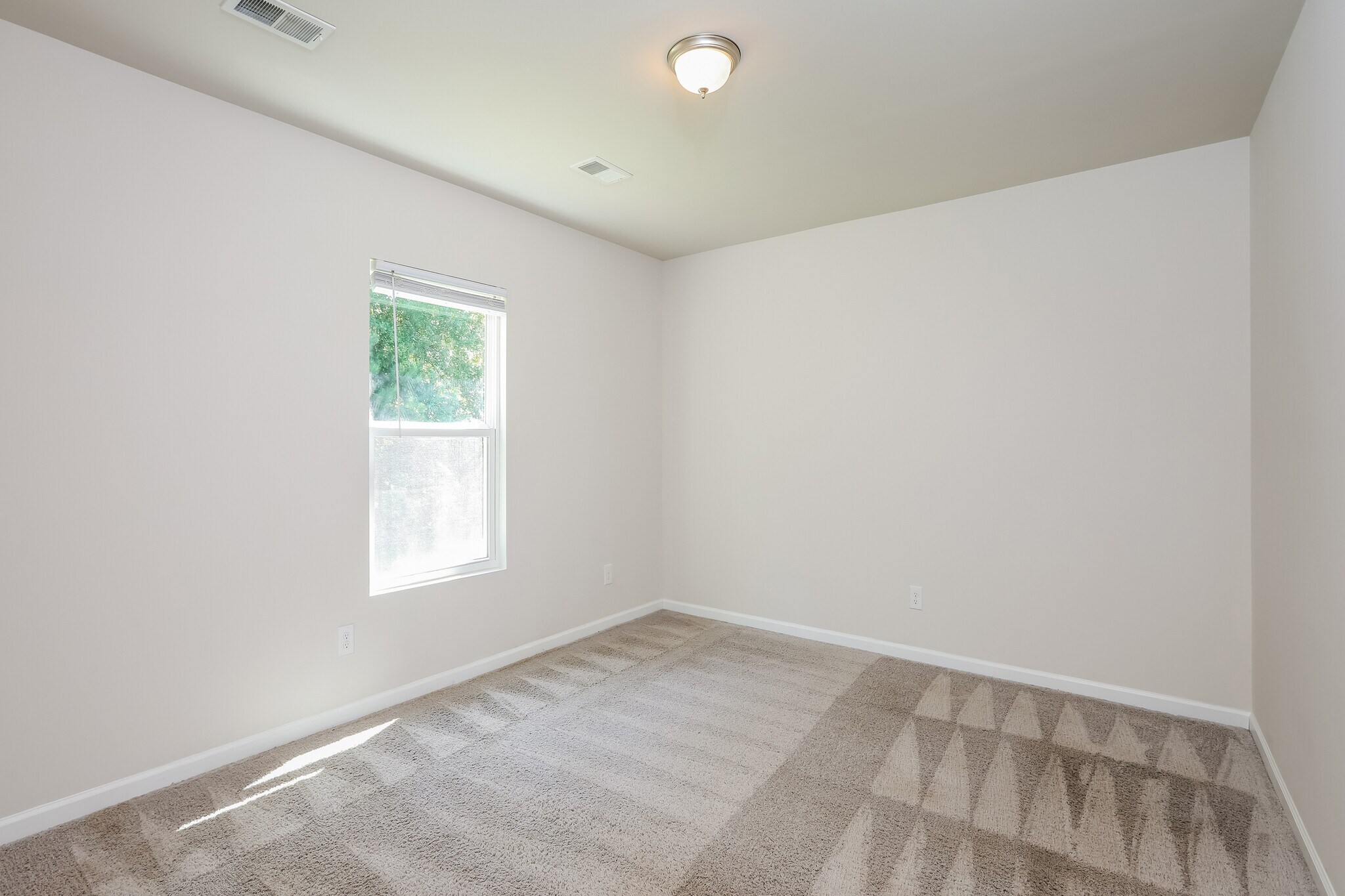 Building Photo - 208 Saddle Brooke Trce