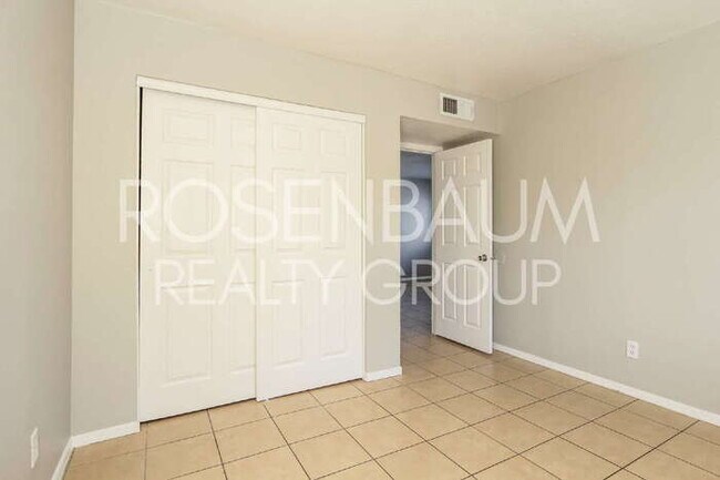 Building Photo - 2747 E Chipman Rd