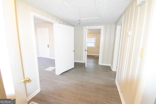 Building Photo - 2625 Sharpsburg McCollum Rd