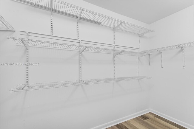 Building Photo - 6402 Buena Vista Dr
