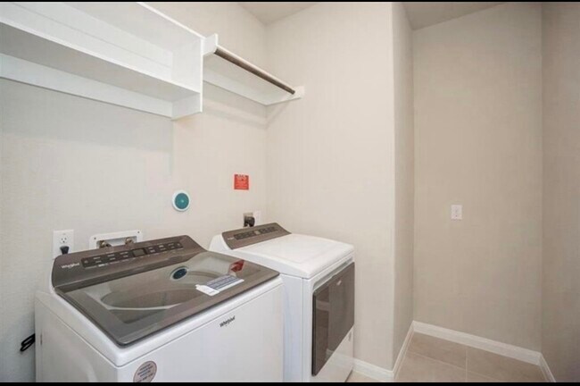 Building Photo - 21607 Blue Sapphire Ct