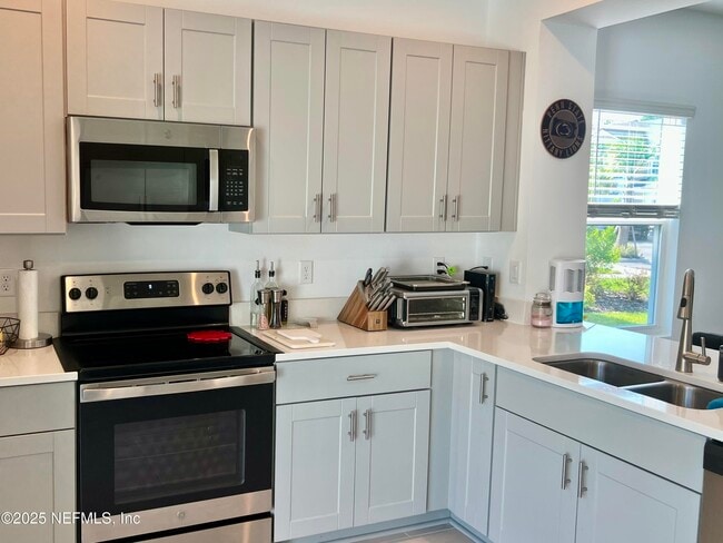 Building Photo - 307 Annies Pl