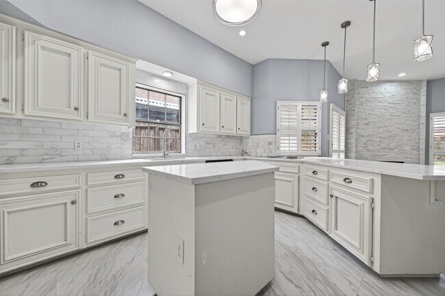 Building Photo - 206 Mill Trail Dr